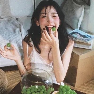 楼下的女人和楼上的男人